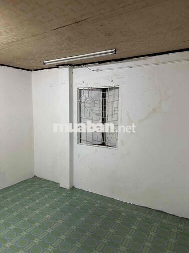 phòng cửa sổ 12m2 nhà đúc lầu một