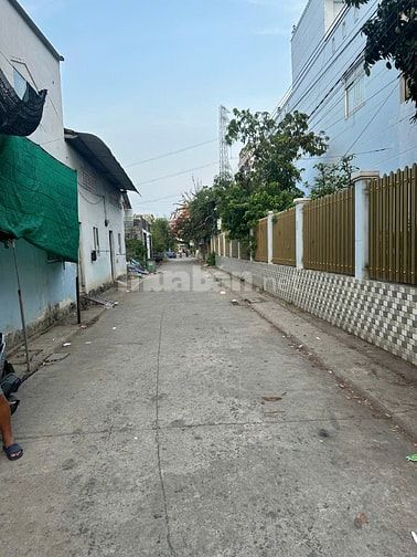 Đất thổ cư khu dân cư Long Hậu cần bán gấp