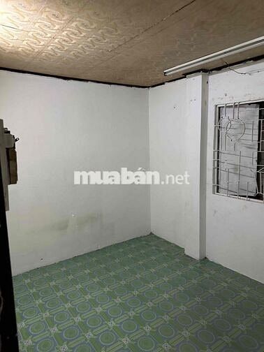 phòng cửa sổ 12m2 nhà đúc lầu một
