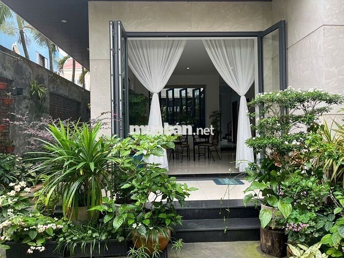 Cho thuê mặt bằng văn phòng trung tâm Mỹ An, biển Mỹ Khê