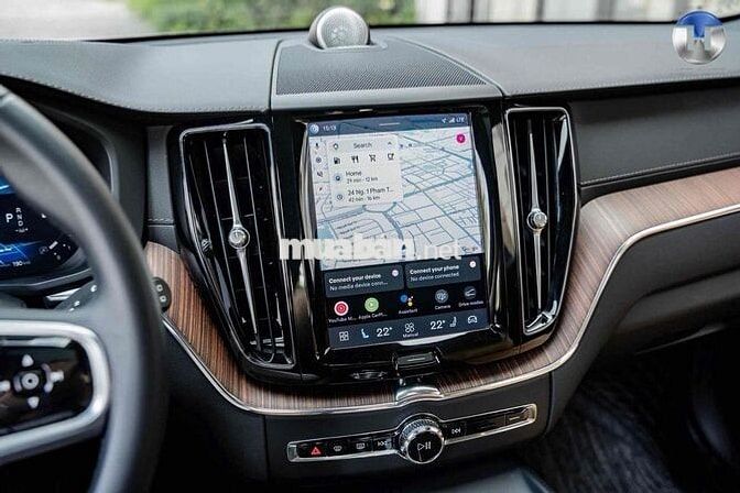 Volvo XC60 Ultimate Bright B6 2023 Trắng