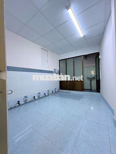 Nhà 1 lầu mới sửa đẹp, 3m x 10m, 2PN, 2WC, hẻm 2.5m Hậu Giang