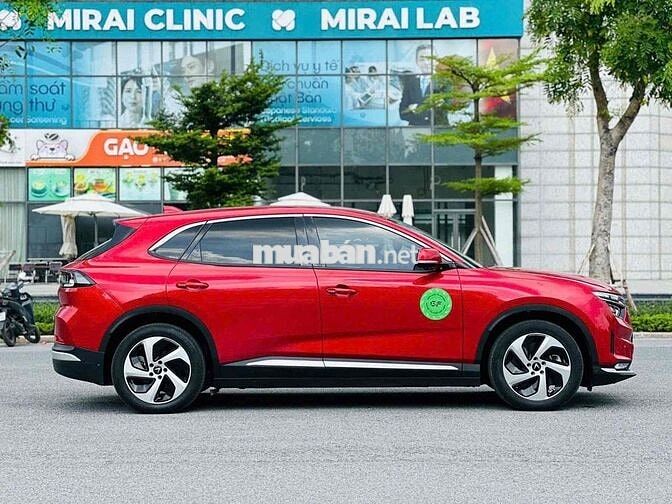 Xe điện VinFast VF8 Eco 2022 Đỏ