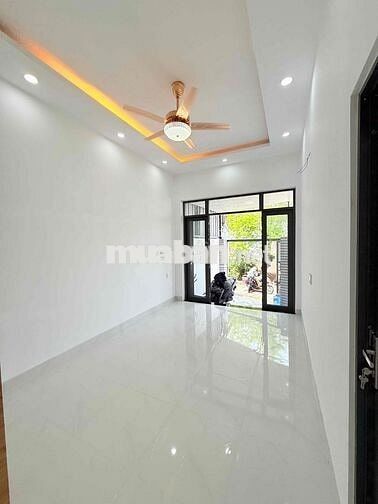 Cần bán nhà mới Chính chủ giá ngộp