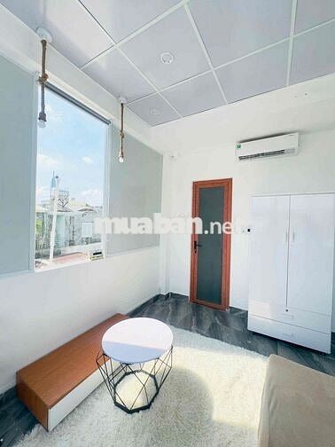 STUDIO FULL ÁNH SÁNG NGAY HÀNG XANH