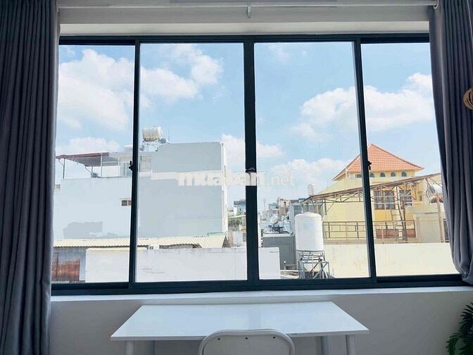 STUDIO FULL ÁNH SÁNG NGAY HÀNG XANH