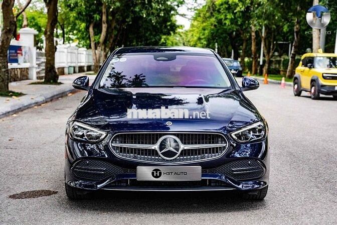 Mercedes-Benz C200 Avantgarde 2022 Xanh
