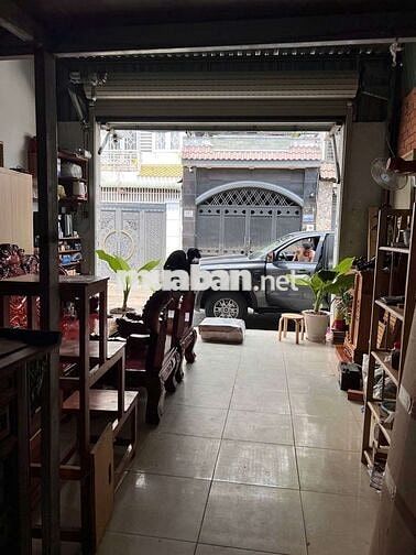 TRẦN THỊ NĂM .TCH .Q12 ĐƯỜNG 6M .DT .5 × 20 . GIÁ 3 TỶ 190 . 2PN .1WC