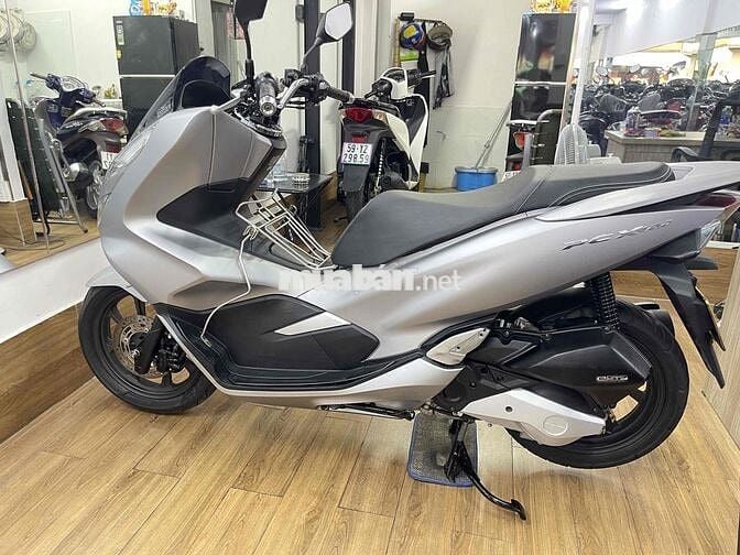 Honda PCX 150 2020 khoá SMK màu bạc đen BSTP