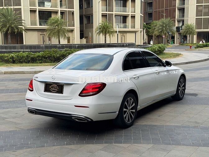 Mercedes E200 Exclusive 2018 Trắng