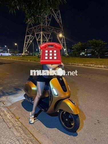 Piaggio Vespa màu Vàng đồng