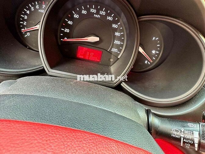 Kia Trắng 81503 km