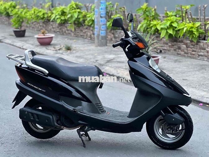 xe Honda pacy 2005 màu đen mới 85 % anh chi