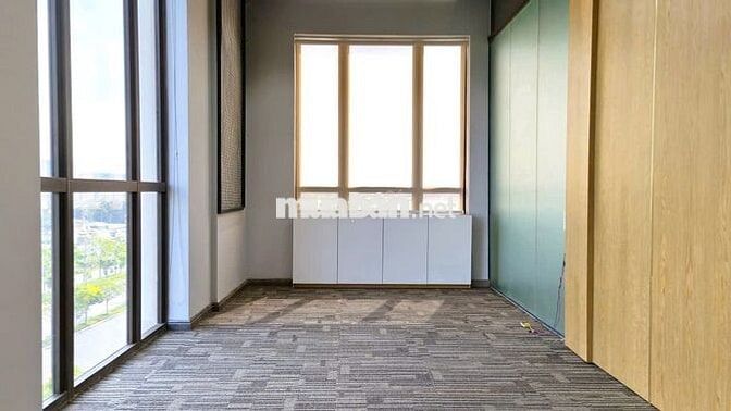 Văn phòng mặt tiền Phạn Văn Đồng ngay Gigamall giá tốt