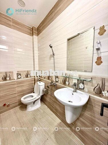 STUDIO THANG MÁY NGAY TRUNG TÂM PN