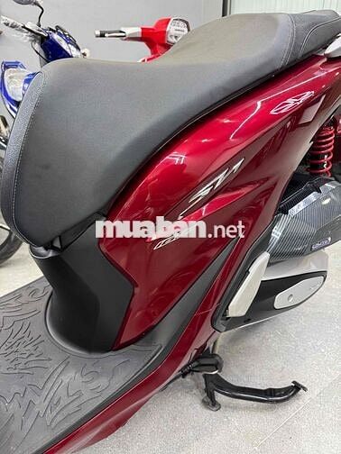 SH160 ABS 2023 Đỏ rin tặng kèm đồ chơi cơ bản