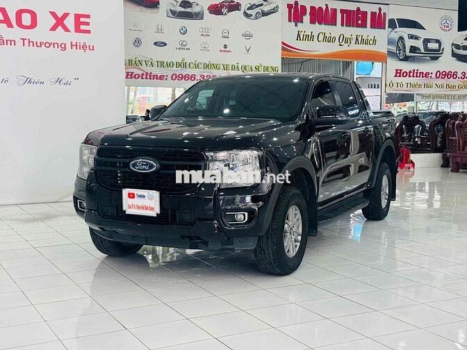 Ford Ranger XLS 4X2AT 2022 Đen 60.000 km