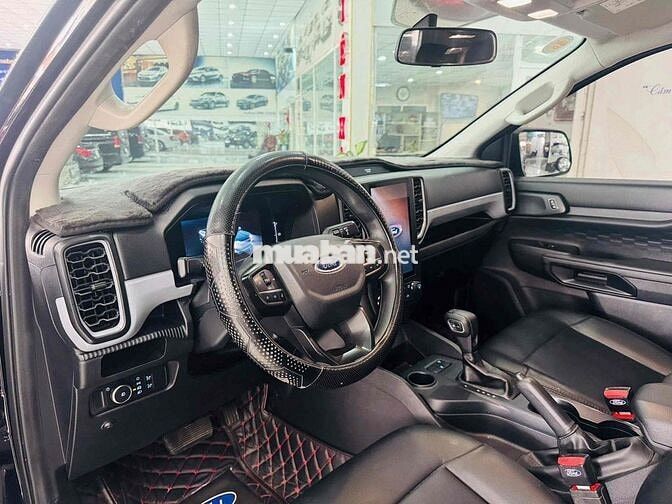Ford Ranger XLS 4X2AT 2022 Đen 60.000 km