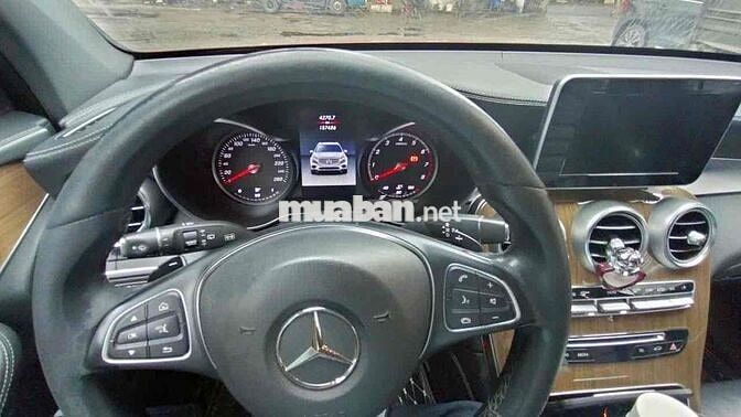 Mercedes-Benz GLC 250 Đỏ