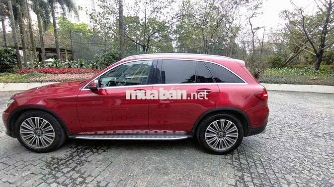 Mercedes-Benz GLC 250 Đỏ