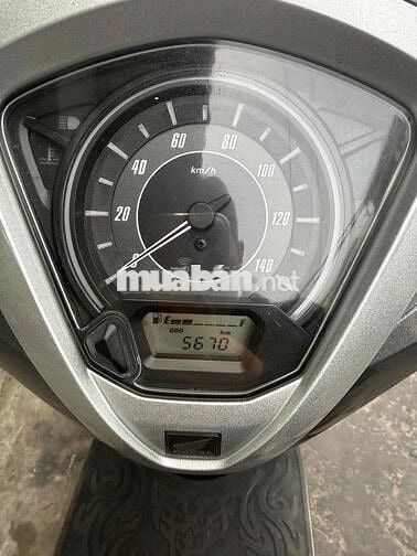 Honda Lead 4val 2024 Xám 5000 km