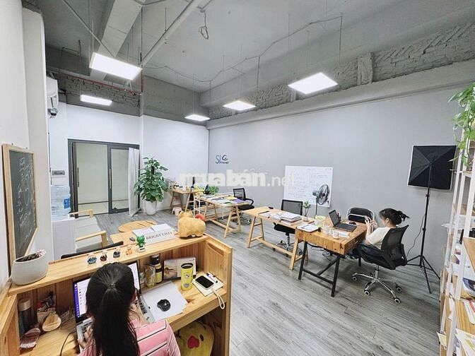Văn phòng sàn thương mại Đẹp 40m2 Full tiện ích tại Hoàng Quốc Việt
