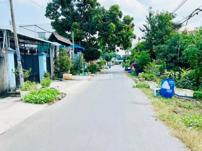CẦN BÁN GẤP LÔ ĐẤT NGUYÊN KIM CƯƠNG 225M2 CHỈ ̃̃750 TRIỆU , SHR