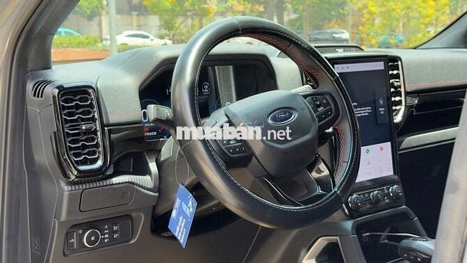 Ford Ranger Stomtrak - 2024 Cá Nhân