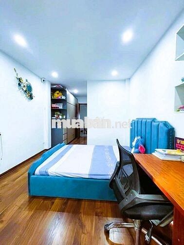 Bán nhà Cổ Nhuế, Bắc Từ Liêm, Nội thất đẹp, ô tô gần, 32m2 - 7 tỷ