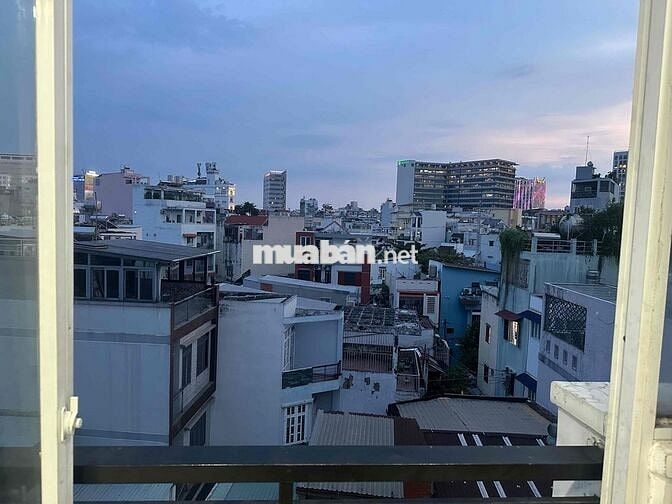 Phòng ban công đẹp giá rẻ quận Phú Nhuận