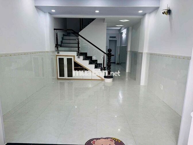 CHO THUÊ NHÀ 2 LẦU 4PN TL40 MỚI TINH GIÁ 11 TRIỆU HẺM XE HƠI