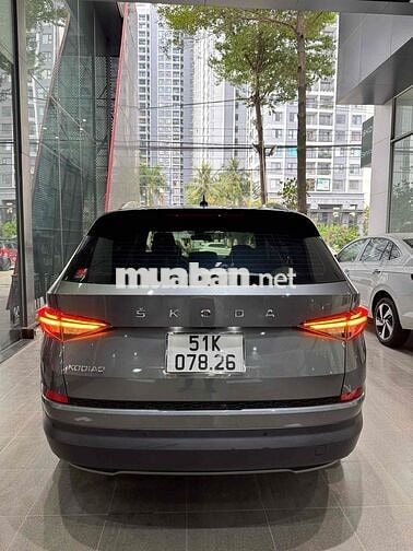 Skoda Kodiaq 2023 Xám 7 chỗ