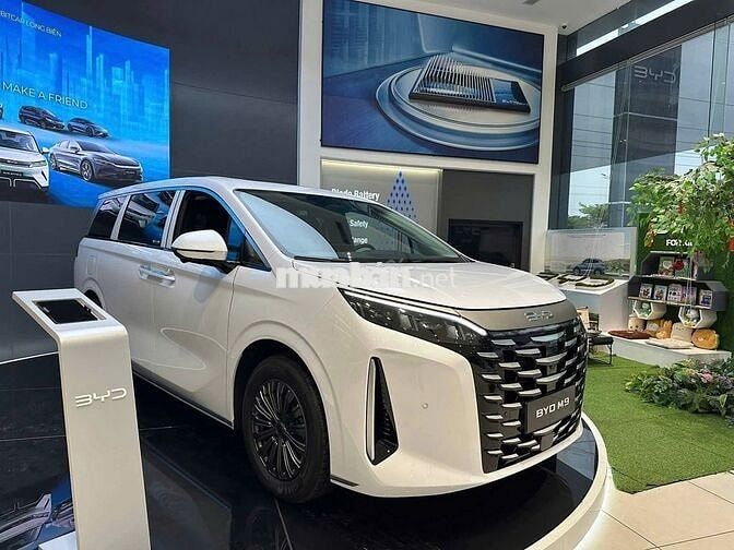 BYD M9 MPV Trắng