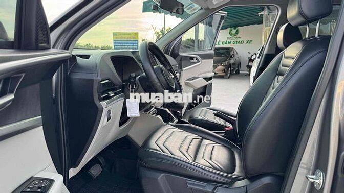 Kia Carens 1.5G Luxury 2024 – 7 chỗ rộng rãi, 1 ch