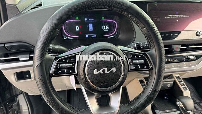 Kia Carens 1.5G Luxury 2024 – 7 chỗ rộng rãi, 1 ch