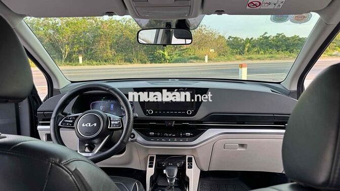 Kia Carens 1.5G Luxury 2024 – 7 chỗ rộng rãi, 1 ch