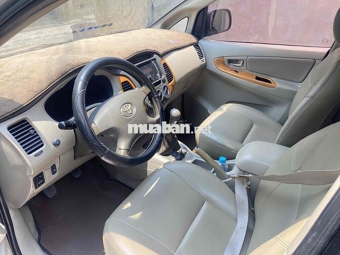 Toyota Innova 2009 G