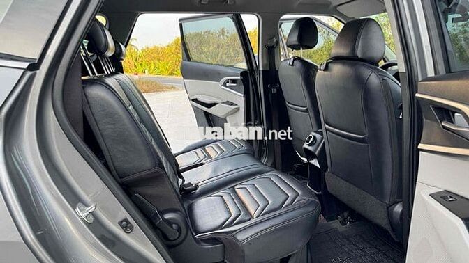 Kia Carens 1.5G Luxury 2024 – 7 chỗ rộng rãi, 1 ch