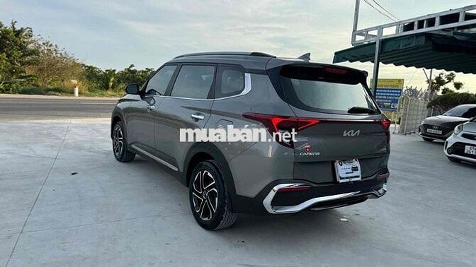 Kia Carens 1.5G Luxury 2024 – 7 chỗ rộng rãi, 1 ch