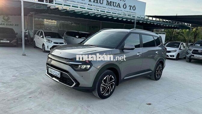 Kia Carens 1.5G Luxury 2024 – 7 chỗ rộng rãi, 1 ch