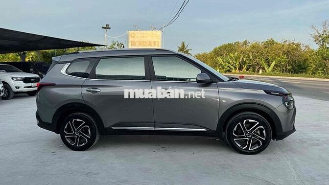Kia Carens 1.5G Luxury 2024 – 7 chỗ rộng rãi, 1 ch