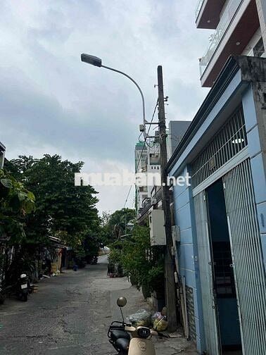 Cần cho thuê kho xưởng đường xe tải 10x20m điện 3f 15tr