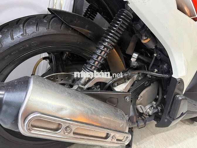 Honda SH150i Trắng Đen