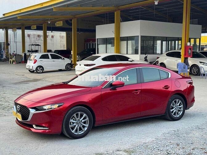 Mazda 3 Luxury 2024