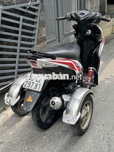 Yamaha Luvias 2014 3 bánh. hỗ trợ góp