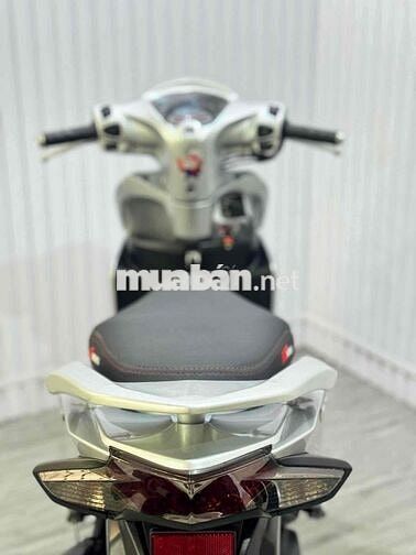 Honda Vision Bạc Đã sử dụng