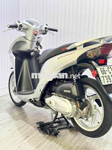 Honda Vision Bạc Đã sử dụng
