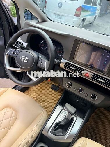 Hyundai Stargazer 1.5 Tự động 7 chỗ 2022 nhập khẩu