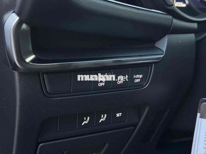 Mazda 3 Luxury 2024