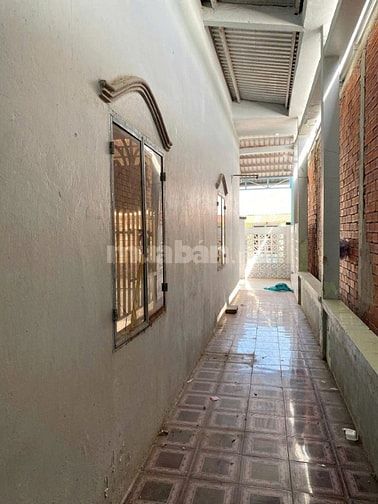 BÁN GẤP TRONG THÁNG CĂN NHÀ C4  SÁT BV XUYÊN Á, CỦ CHI 116m2 670TRIEU 